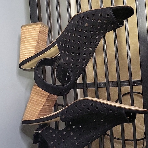 Black suede heel sandals /shoes size 11 - Picture 1 of 8